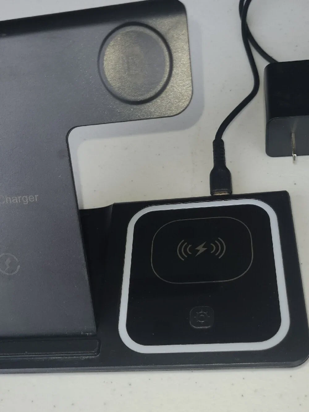 Wireless 3-in-1 Charging Stand Dock - Black